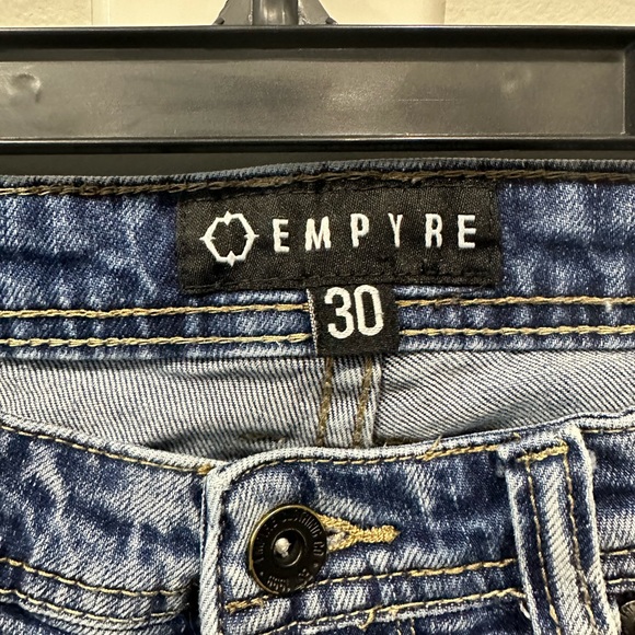 Zumies Empyre Mens size 30 distress & bleach stain tapered Jeans - Picture 2 of 5